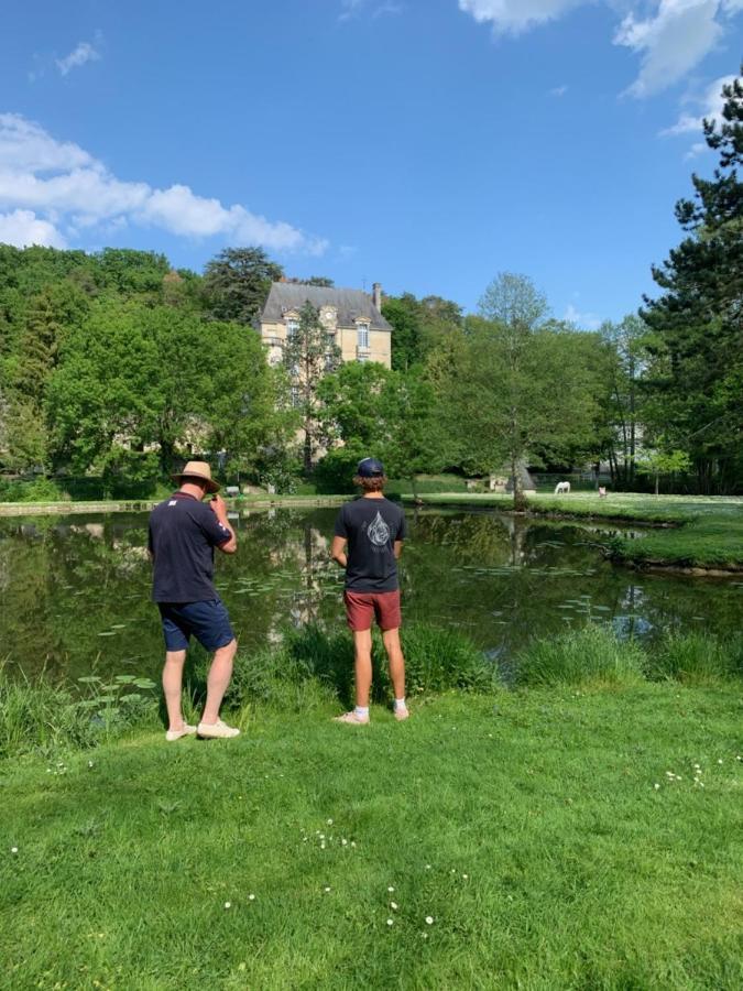 Gite Familial Chateau La Roche Racan Saint-Paterne-Racan ภายนอก รูปภาพ