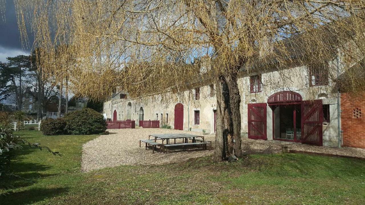 Gite Familial Chateau La Roche Racan Saint-Paterne-Racan ภายนอก รูปภาพ